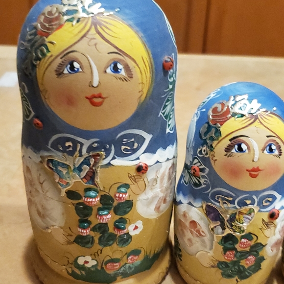 Russian nesting dolls - Picture 5 of 5